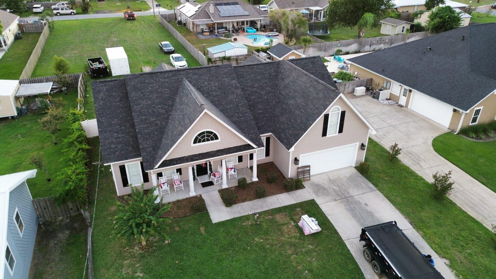 Residential roofing services by Elite-Pro Roofing & Construction